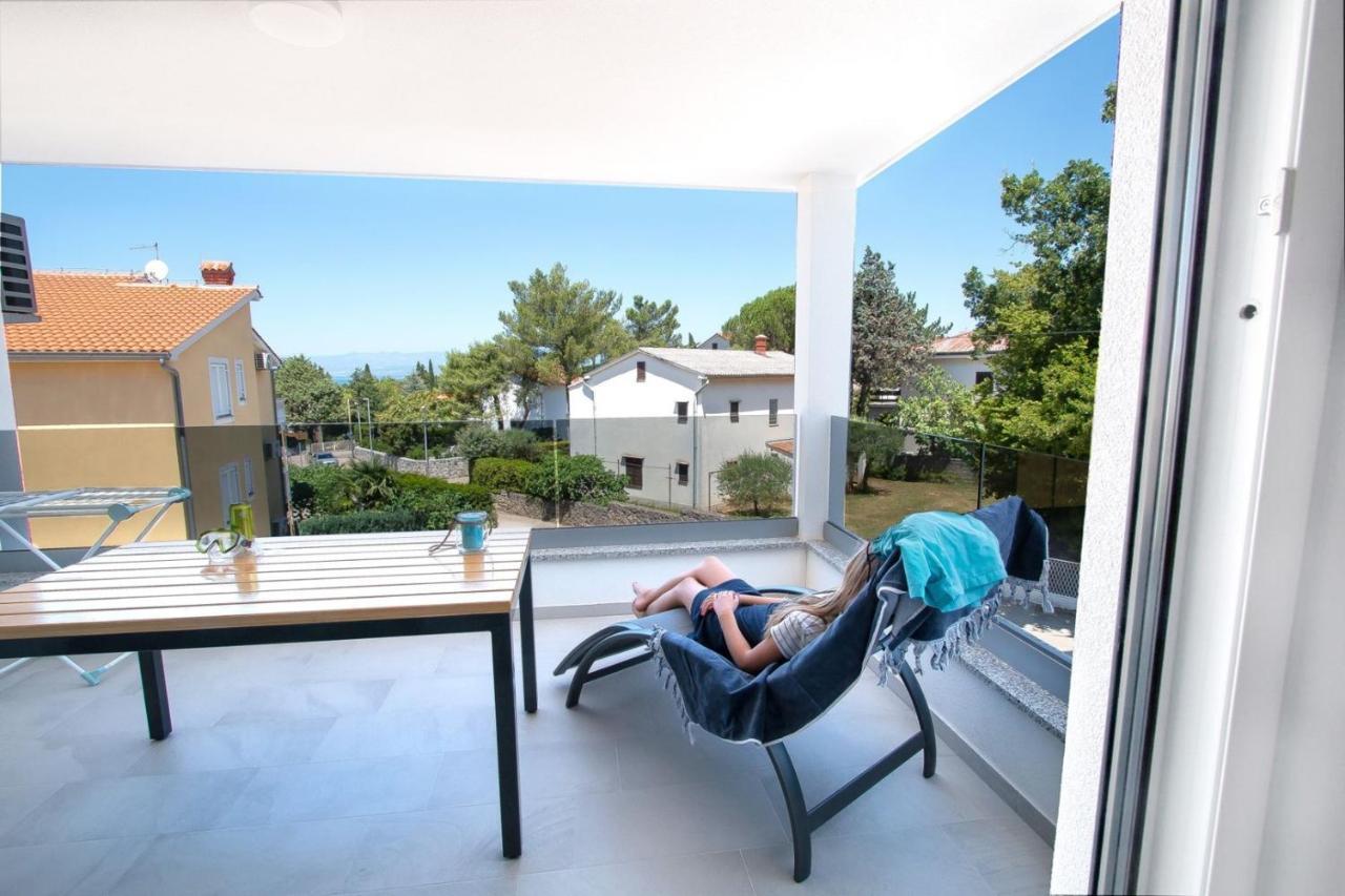 Apartment Nauta Lux Malinska Buitenkant foto
